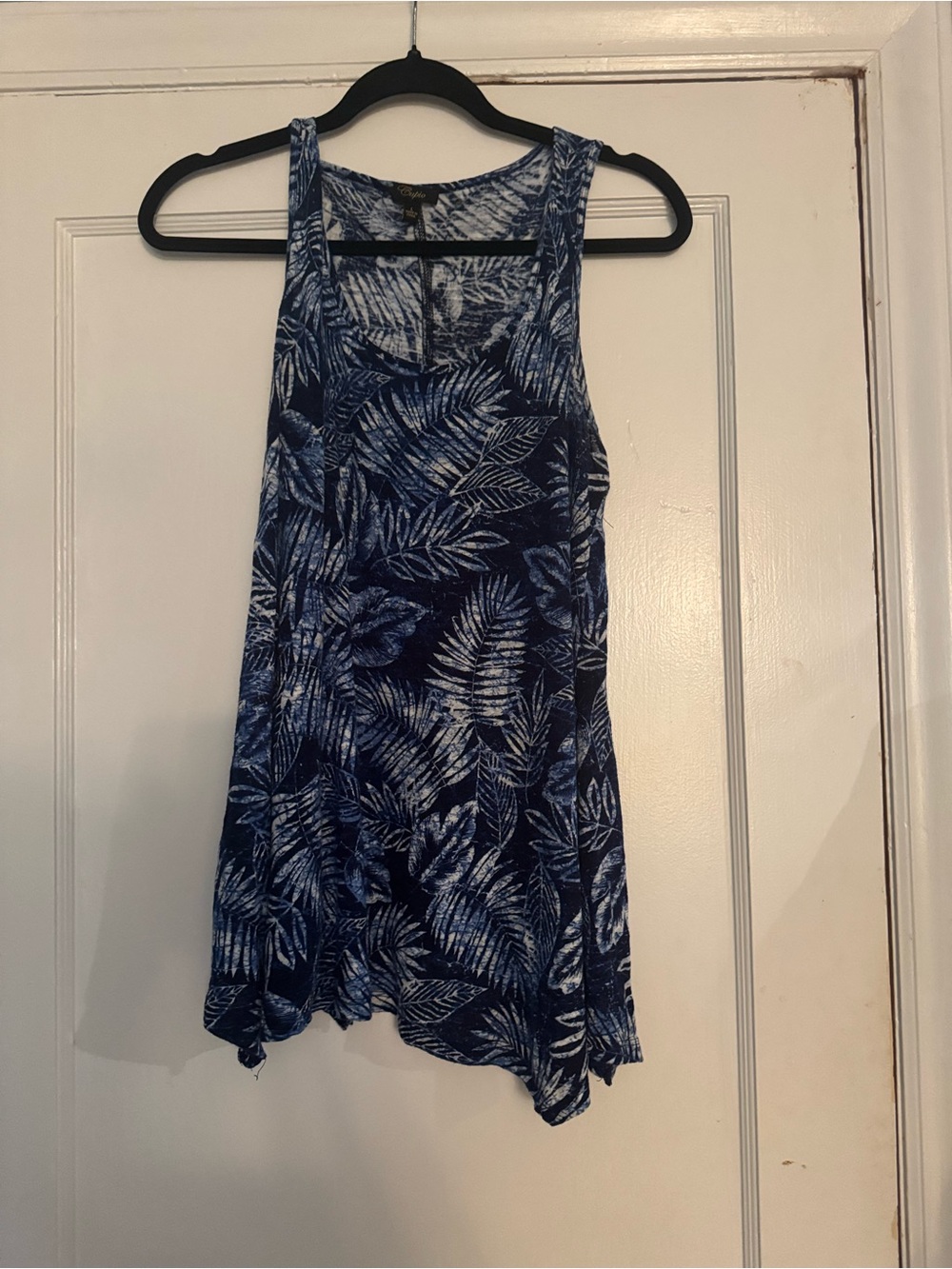 Cupio Blue Leaf-Print Asymmetrical Tank Top